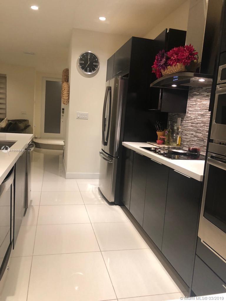 LANDMARK AT DORAL - Residential