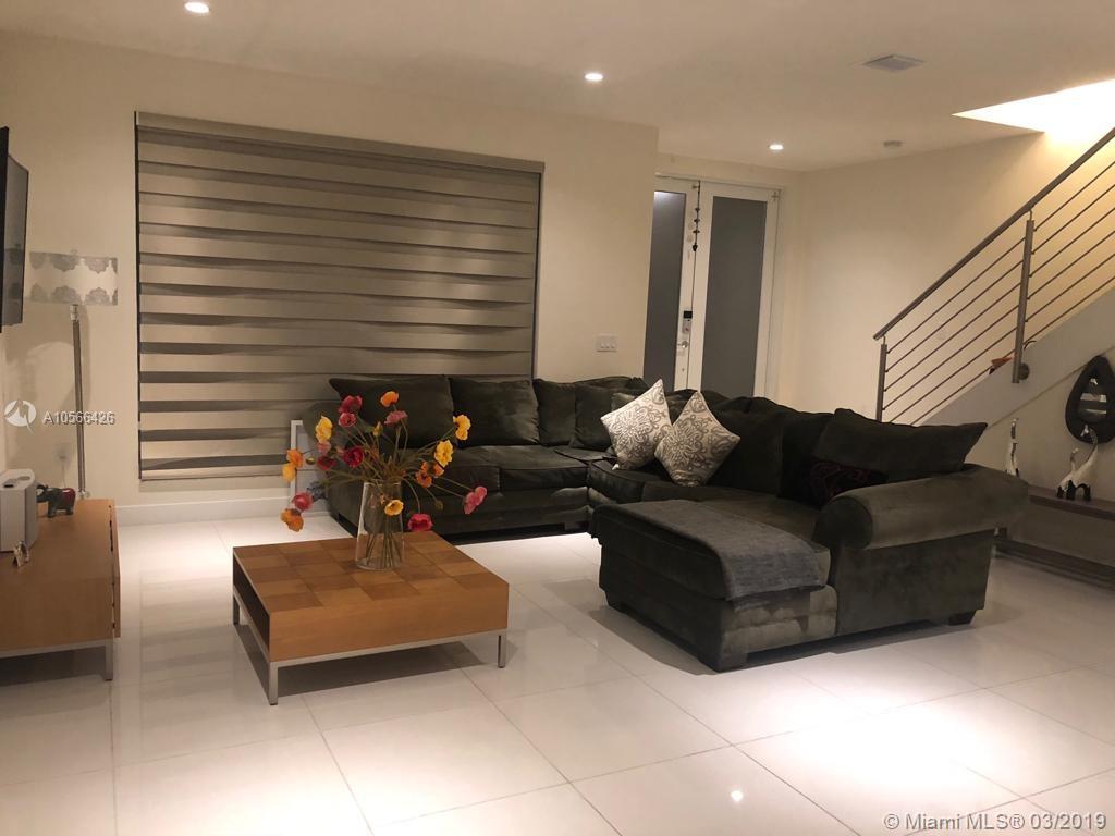 LANDMARK AT DORAL - Residential