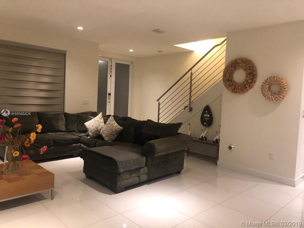 LANDMARK AT DORAL - Residential