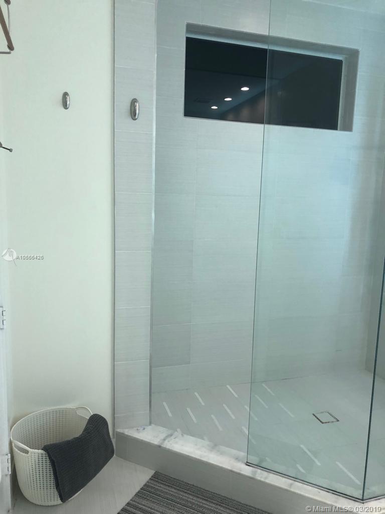 LANDMARK AT DORAL - Residential