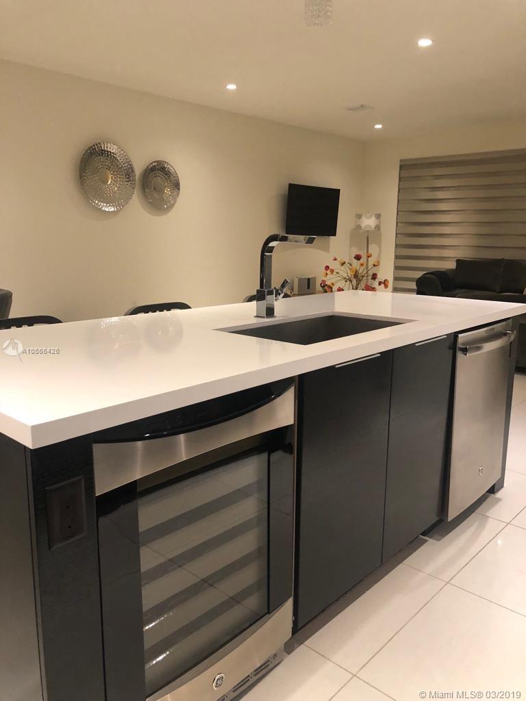 LANDMARK AT DORAL - Residential