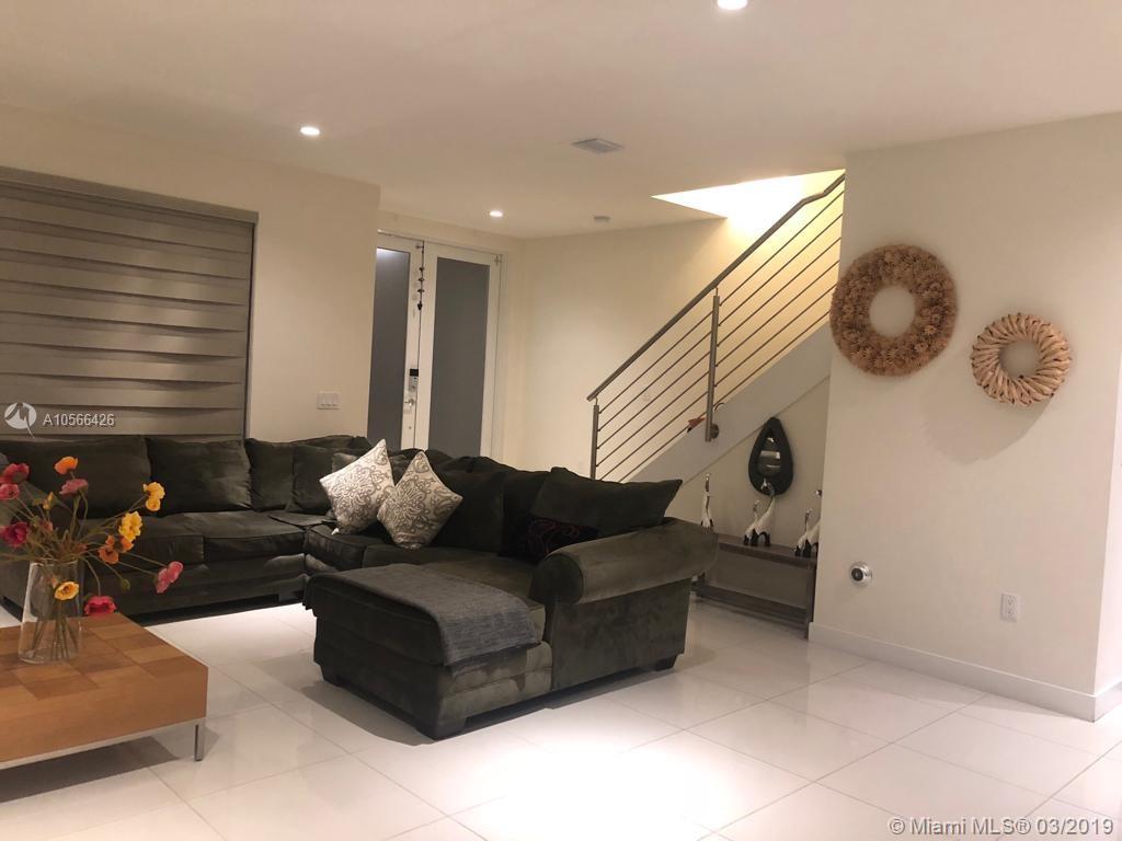 LANDMARK AT DORAL - Residential