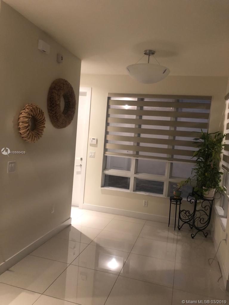 LANDMARK AT DORAL - Residential