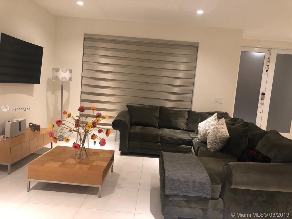 LANDMARK AT DORAL - Residential