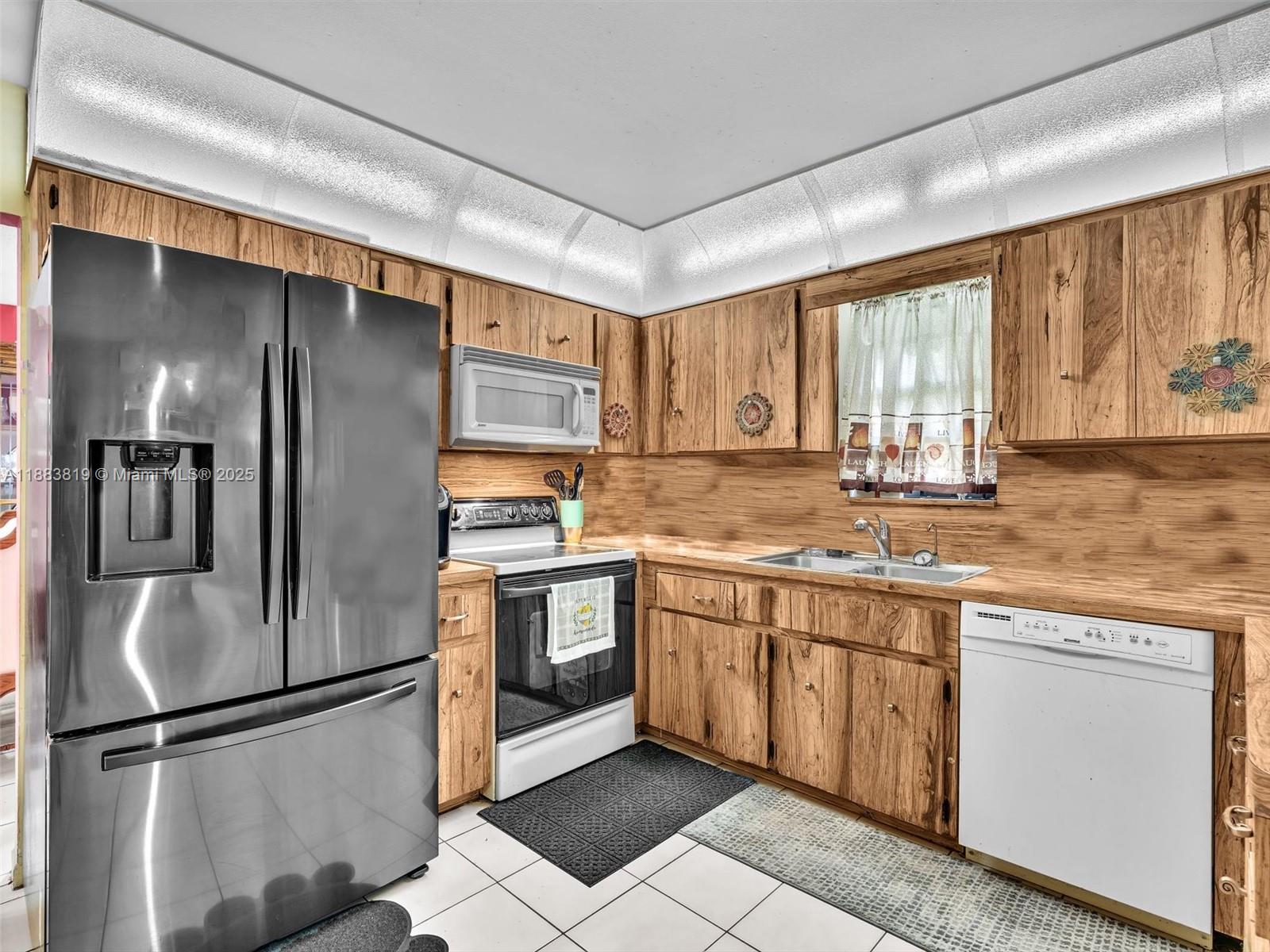 SUNSET PARK - Residential