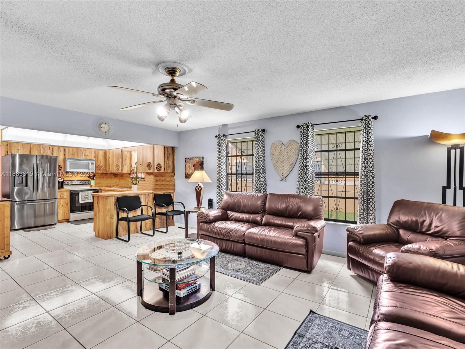 SUNSET PARK - Residential