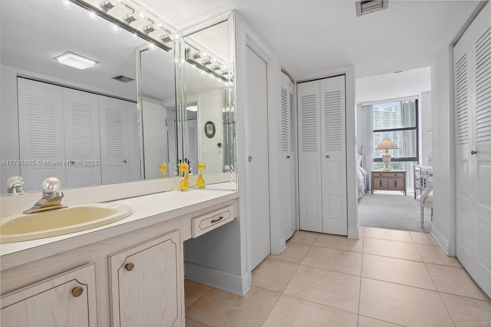 AVENTURA ELDORADO CONDO - Residential