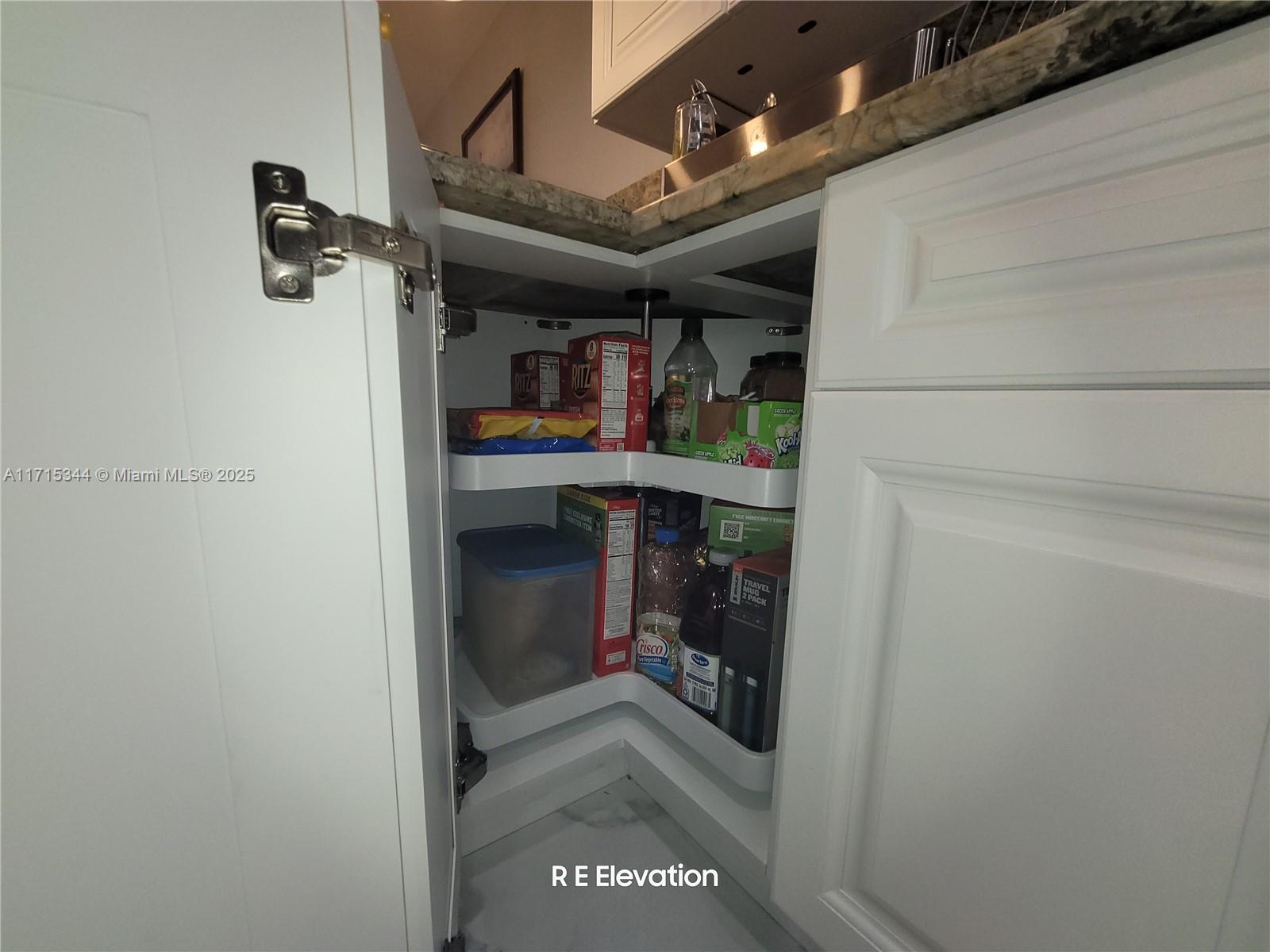 605 Oaks Dr 1010