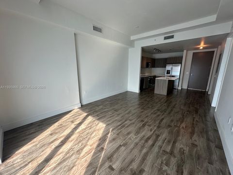 201 SW 17th Rd 803 Miami FL 33129