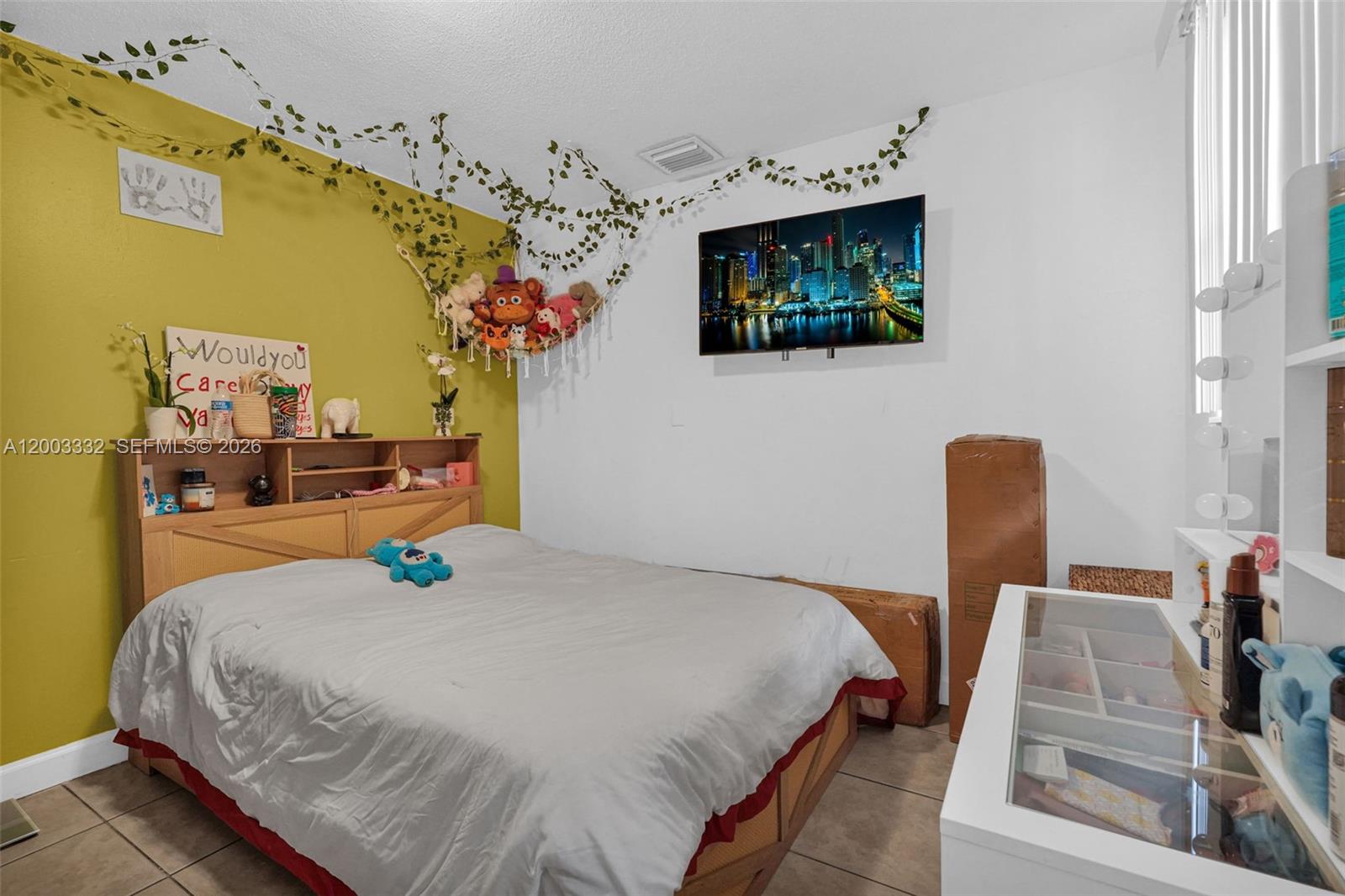 HIALEAH HOMESITES - Residential