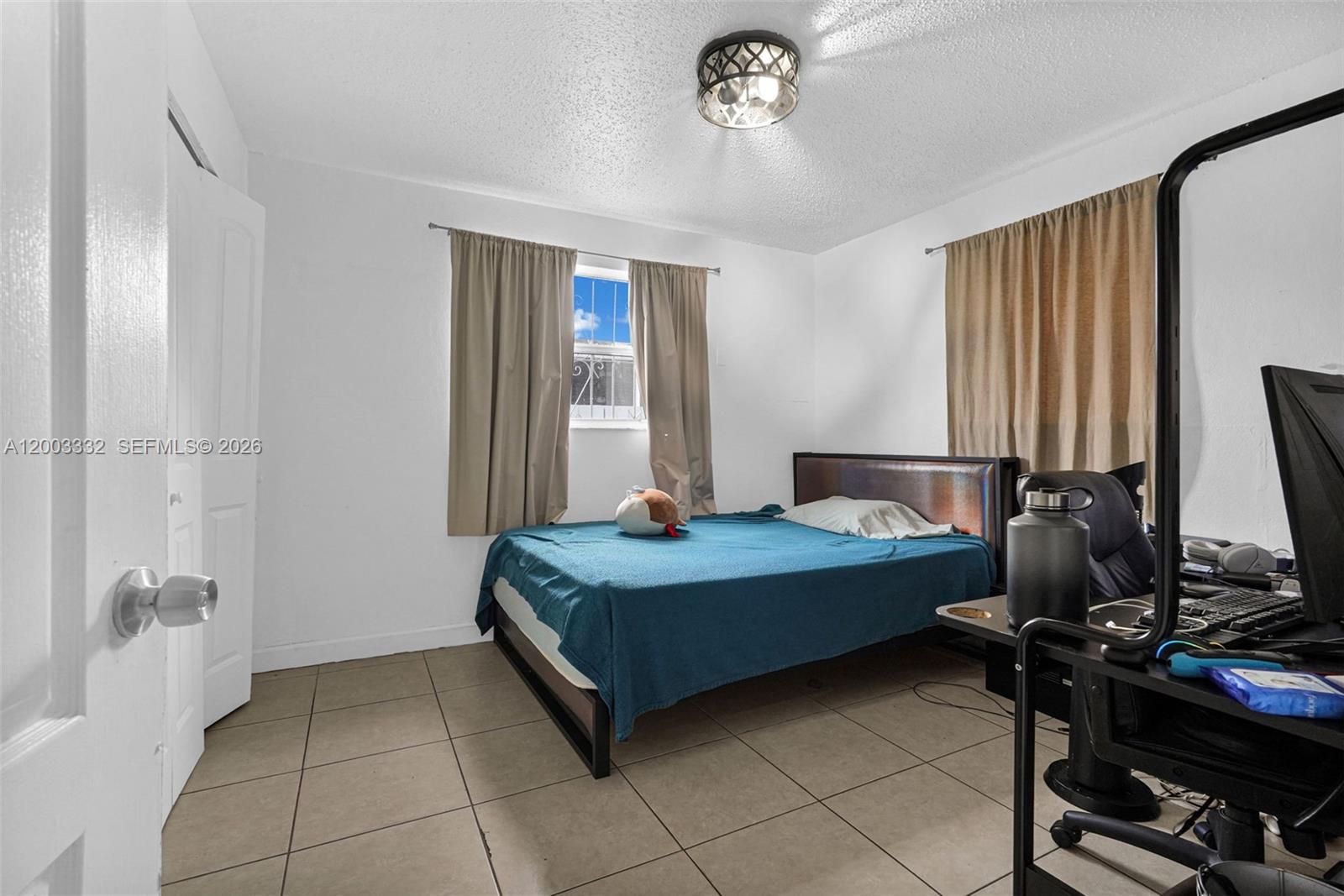 HIALEAH HOMESITES - Residential