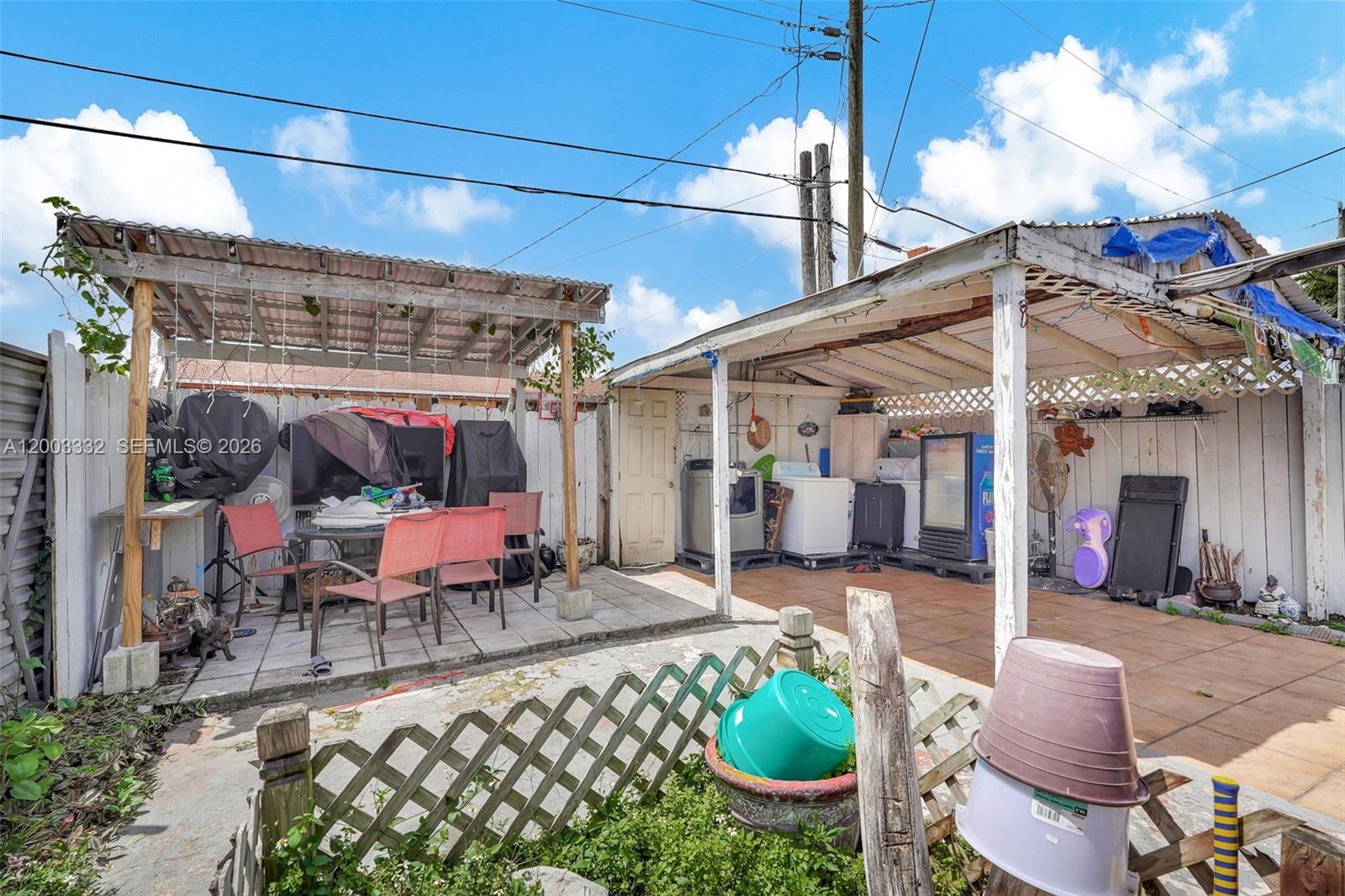 HIALEAH HOMESITES - Residential