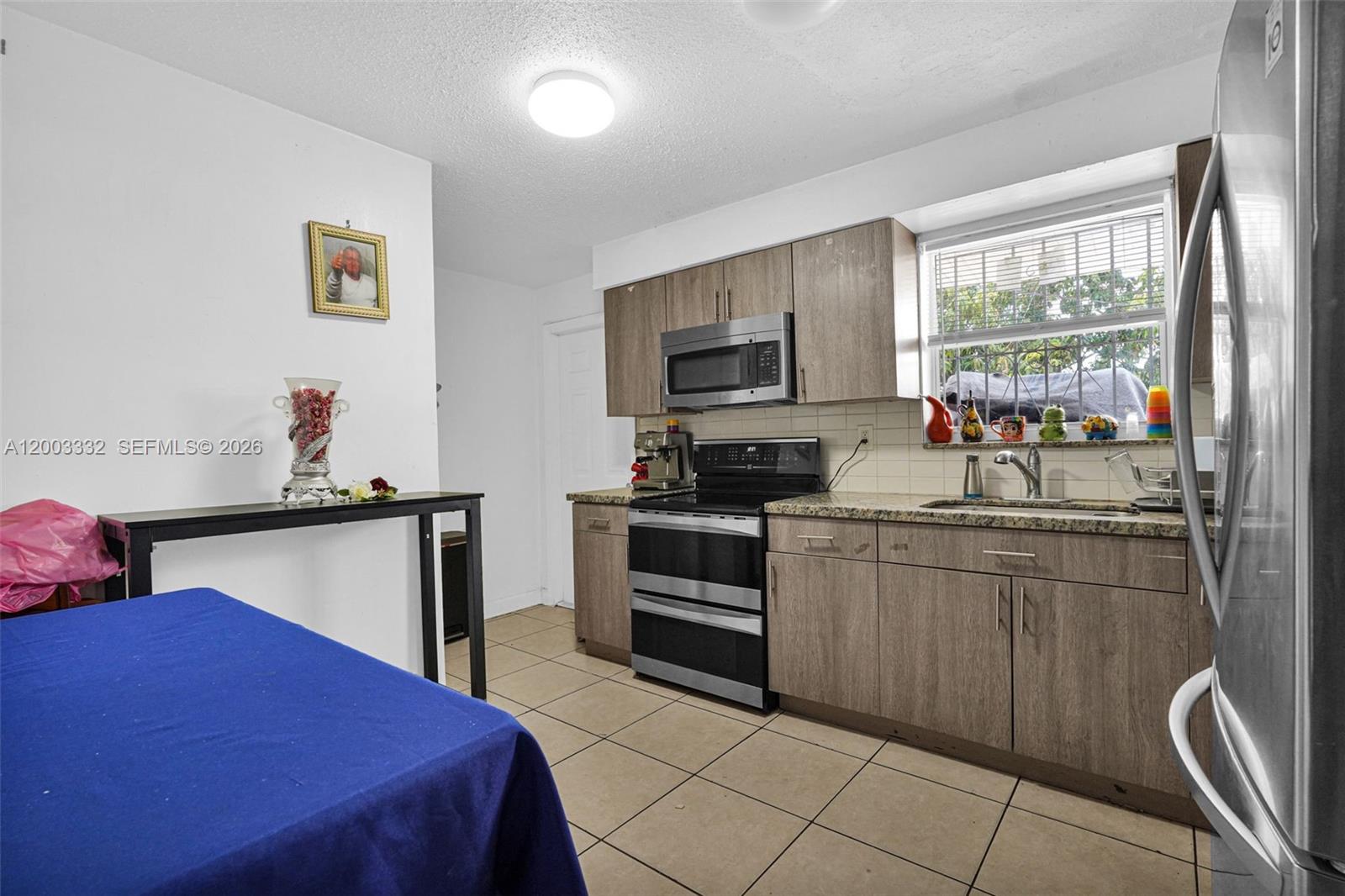 HIALEAH HOMESITES - Residential