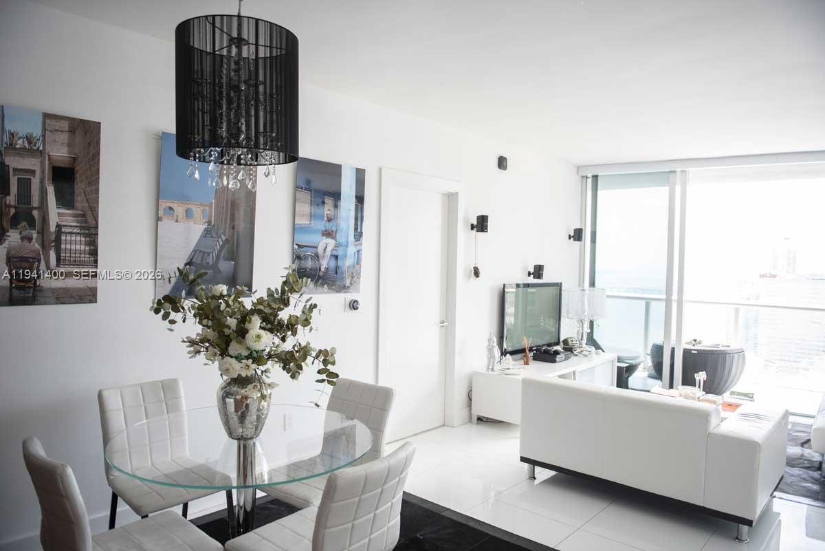 ICON BRICKELL NO TWO - Residential