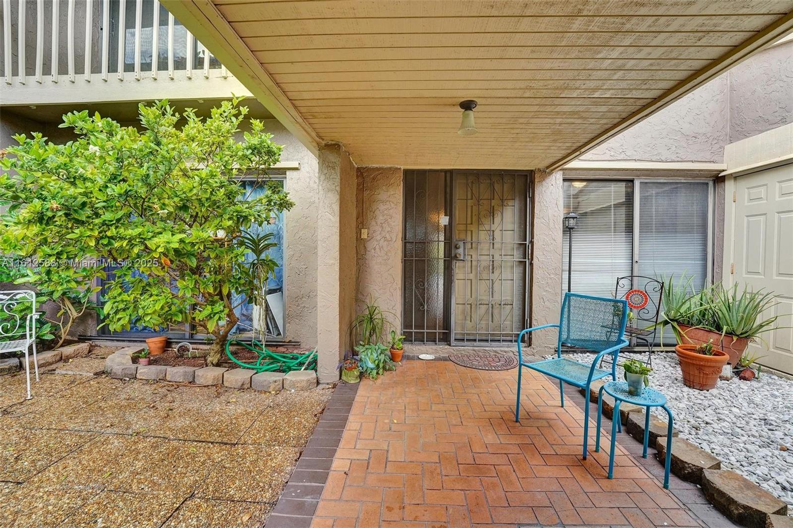 403 Bonnie Brae Way 24