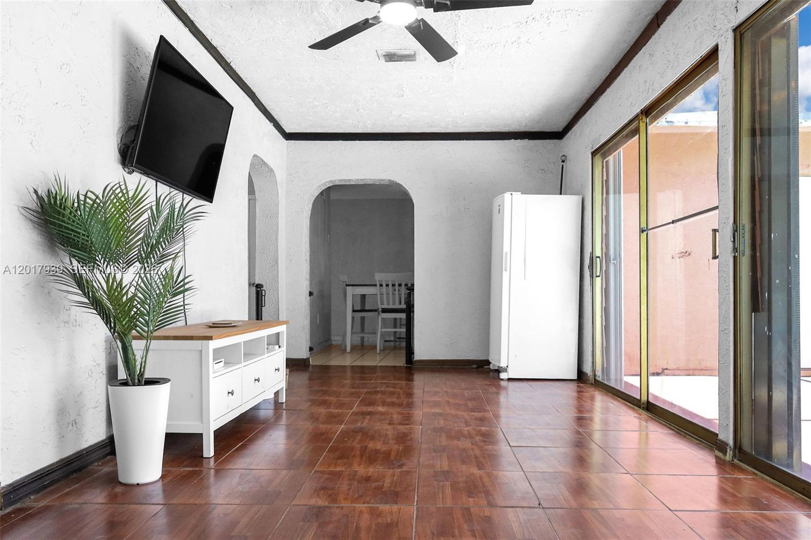 MIRAMAR ISLES SEC 1 - Residential