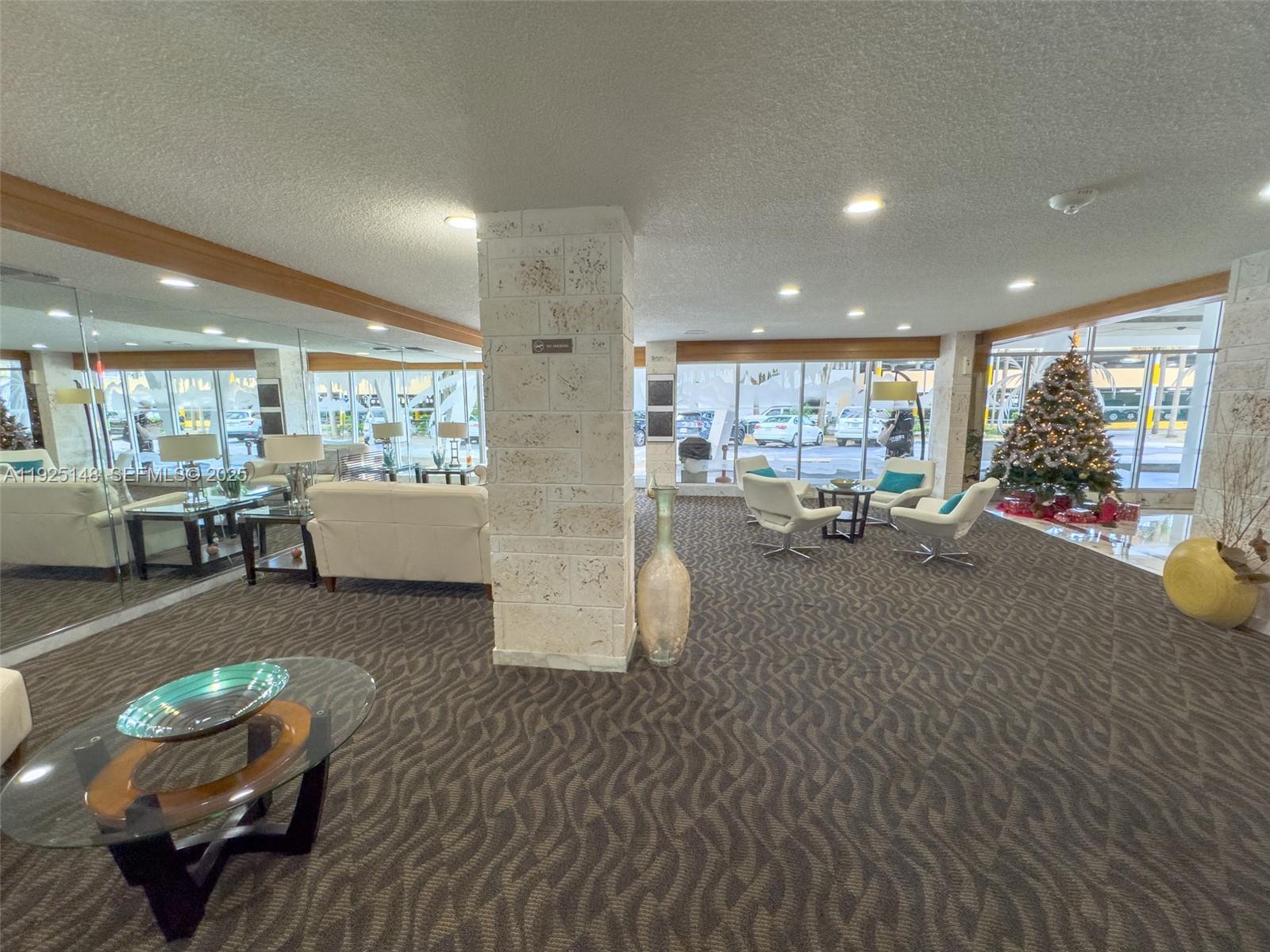 WINSTON TOWERS 500 CONDO - Residential