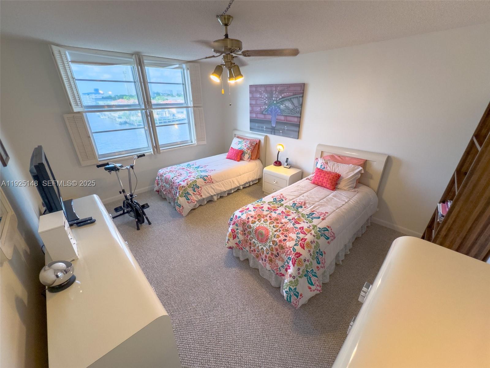 WINSTON TOWERS 500 CONDO - Residential