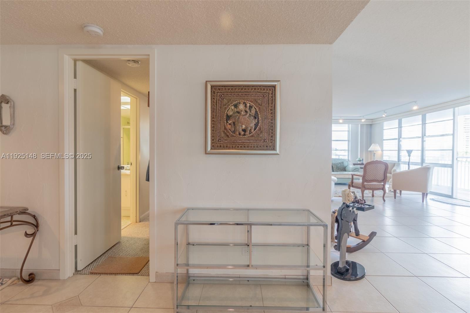 WINSTON TOWERS 500 CONDO - Residential