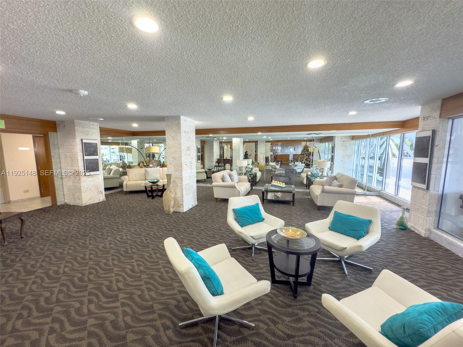 WINSTON TOWERS 500 CONDO - Residential