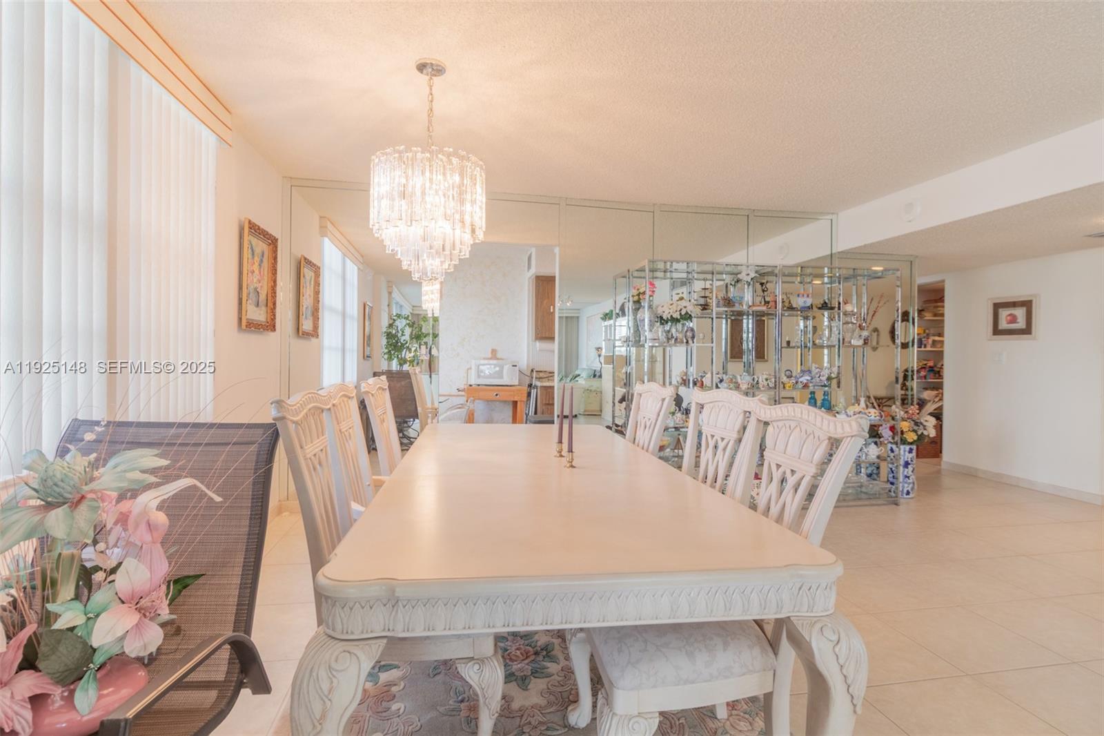 WINSTON TOWERS 500 CONDO - Residential