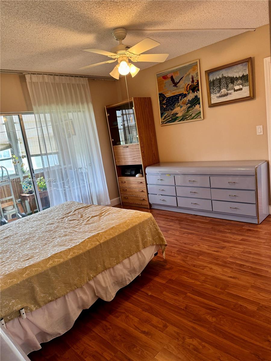 SANDALFOOT SOUTH TWO COND - Residential