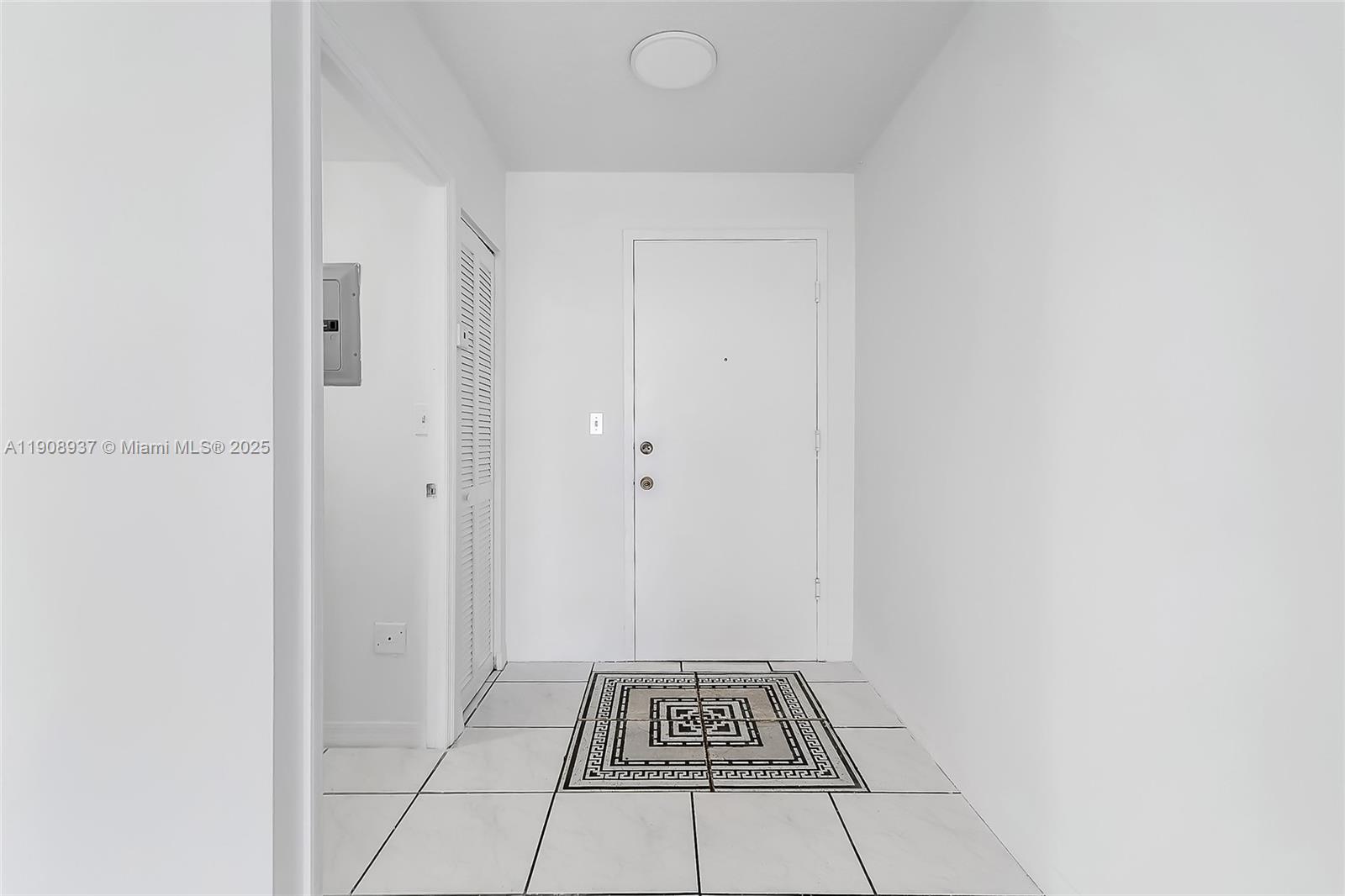 CAPOMAR CONDO - Residential Lease