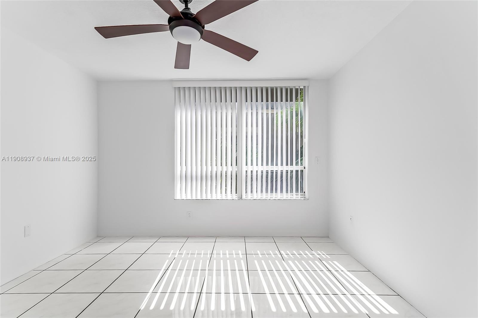 CAPOMAR CONDO - Residential Lease