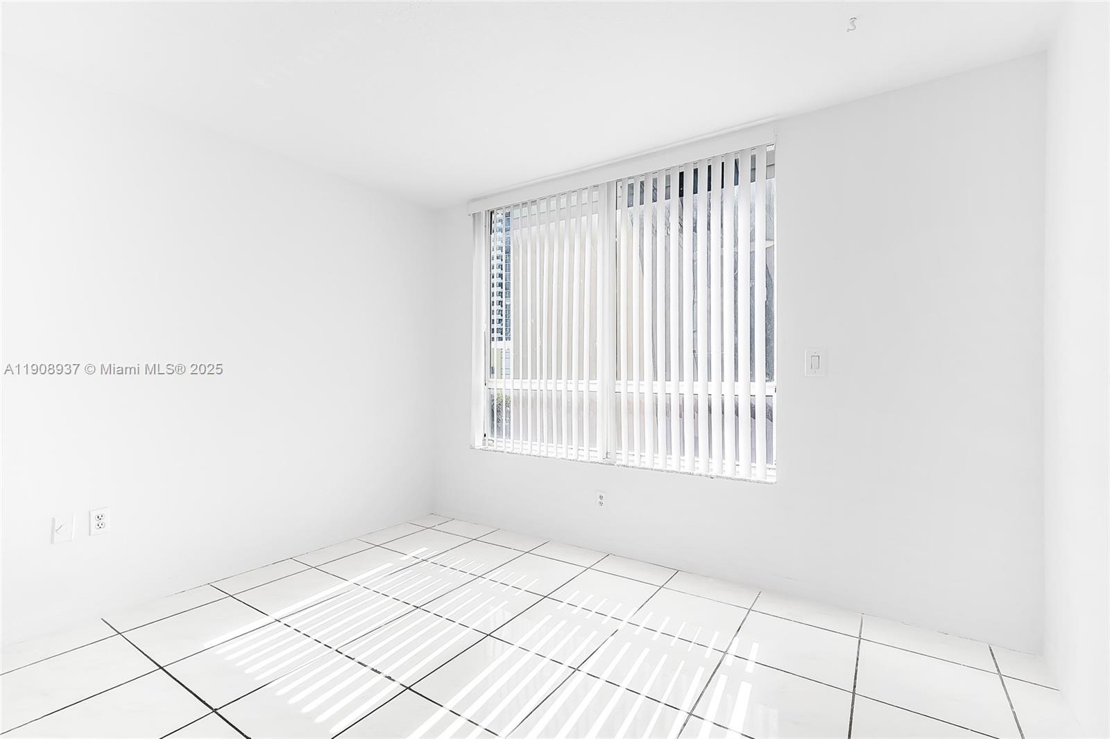 CAPOMAR CONDO - Residential Lease