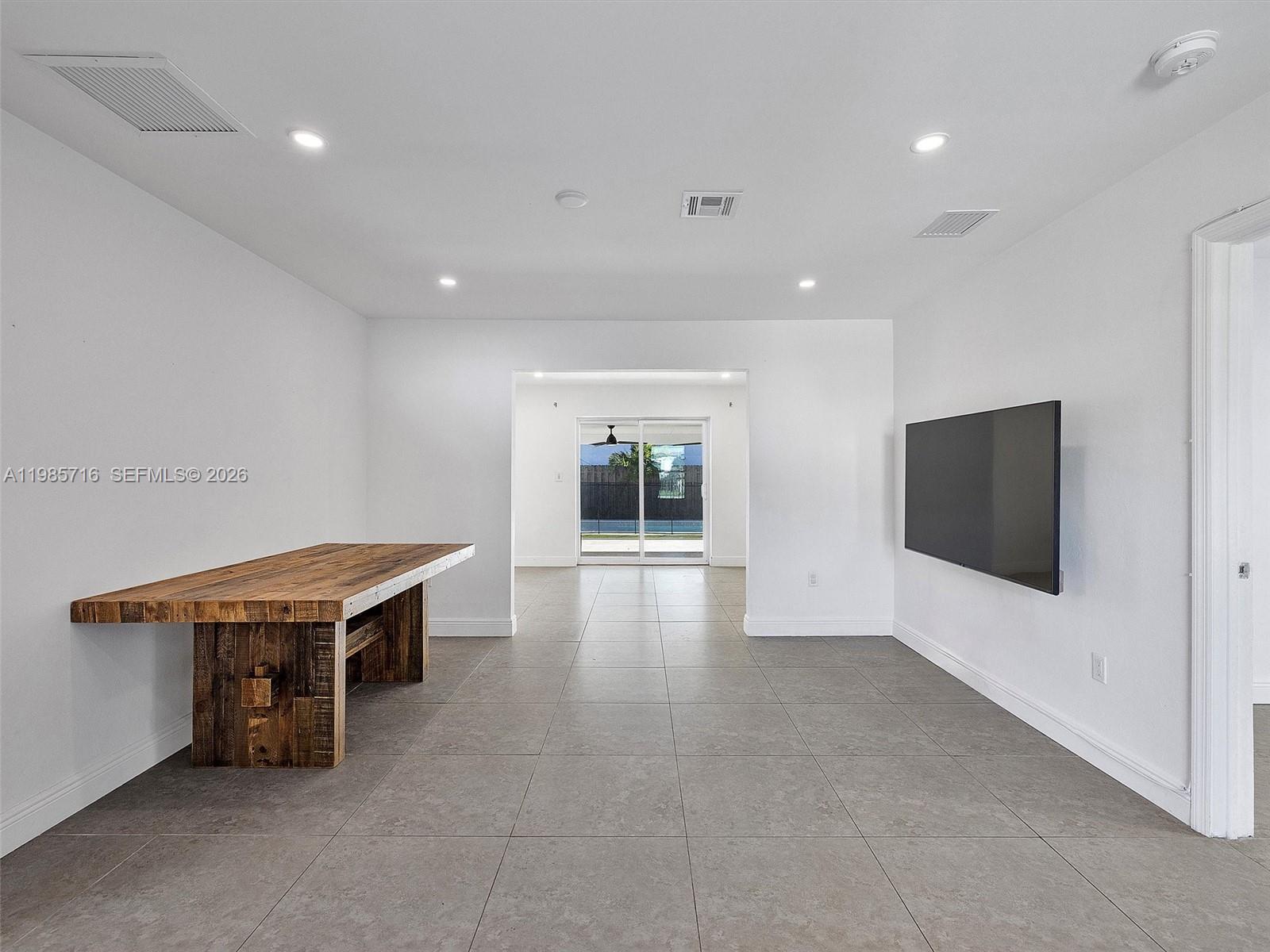 COLUMBIA PARK CORR PL - Residential Lease