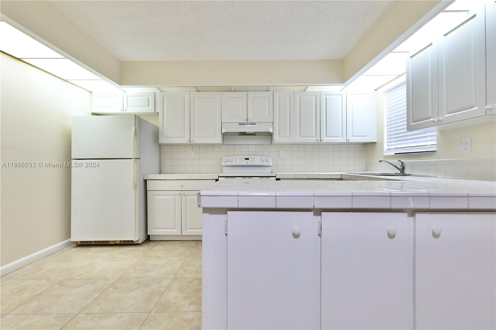 8104 SW 23rd St 28D