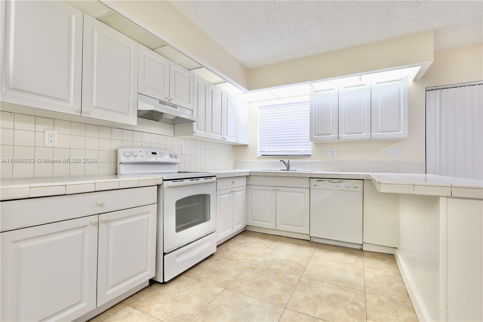 8104 SW 23rd St 28D
