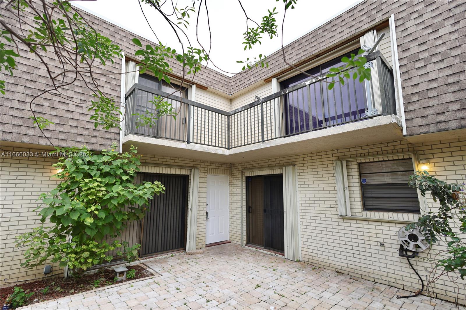 BAY TREE PATIO HOMES COND - Residential