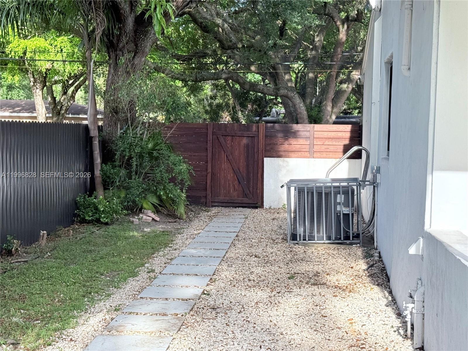 North Miami - Residential