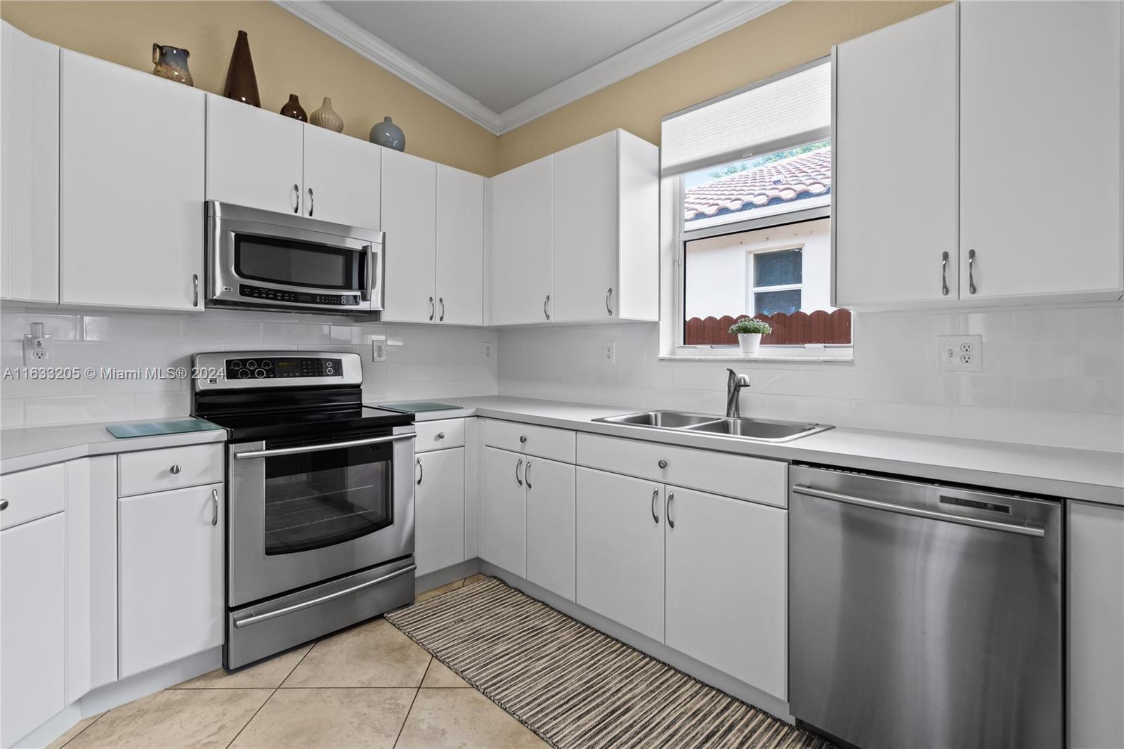 MIRAMAR PATIO HOMES - Residential Lease