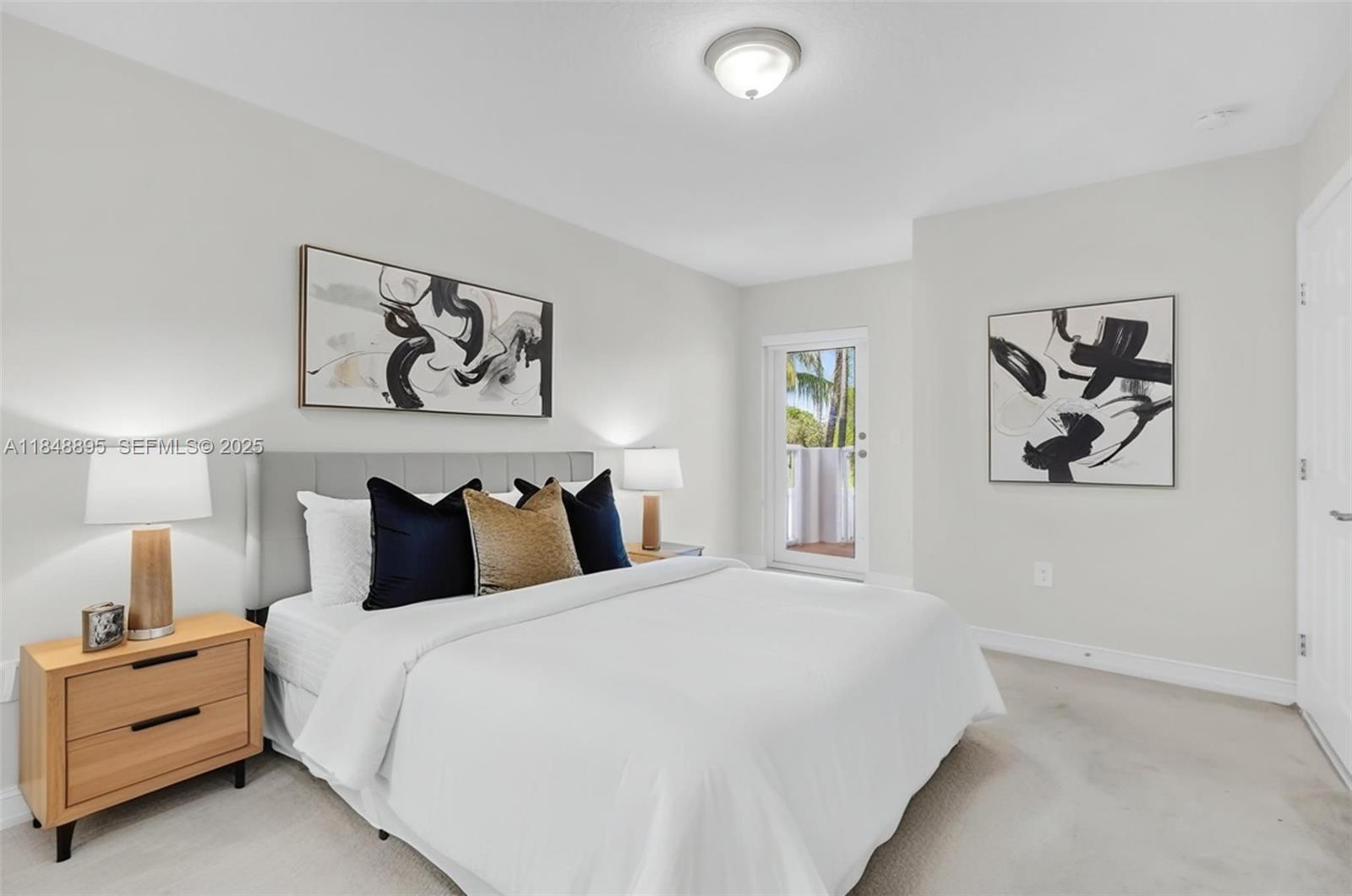 AVENTURA LAKES - PHASE II - Residential