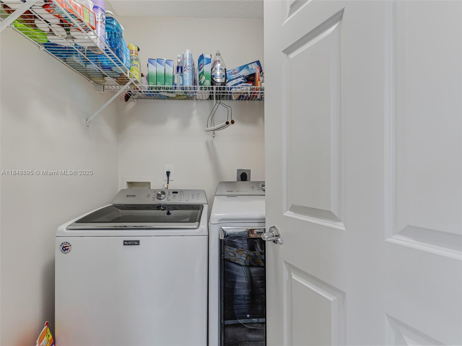 AVENTURA LAKES - PHASE II - Residential