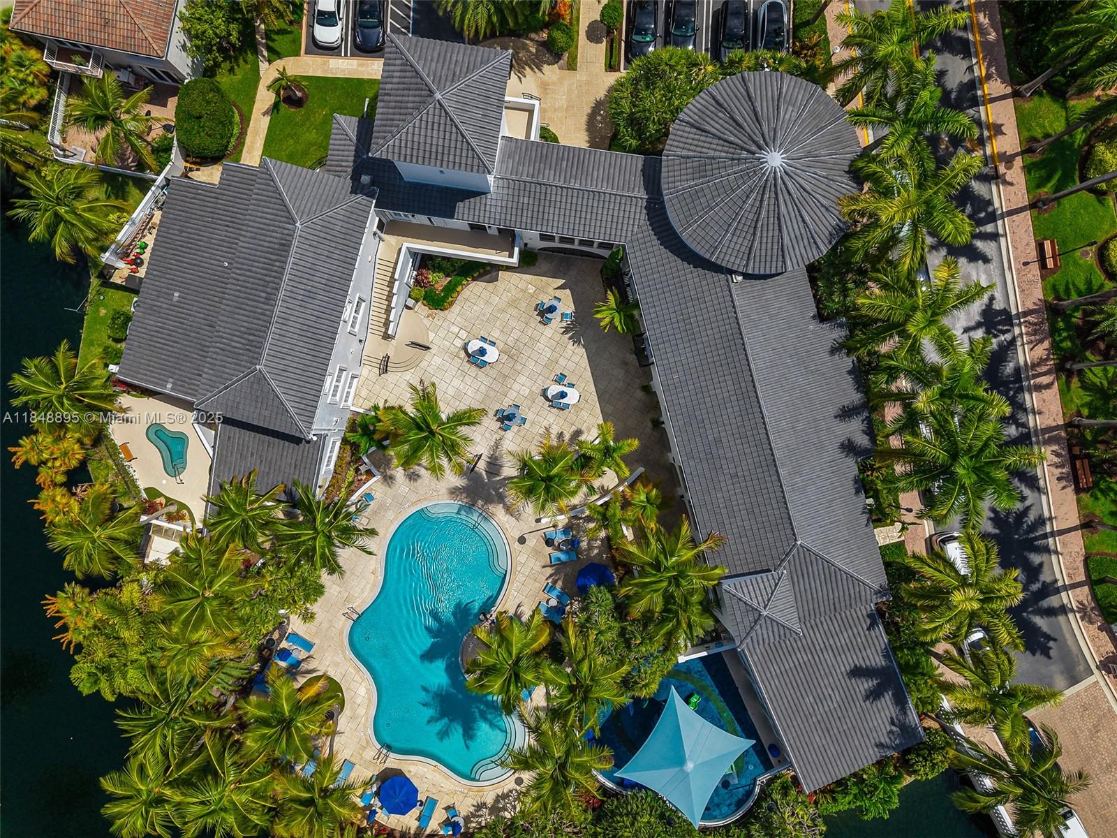 AVENTURA LAKES - PHASE II - Residential