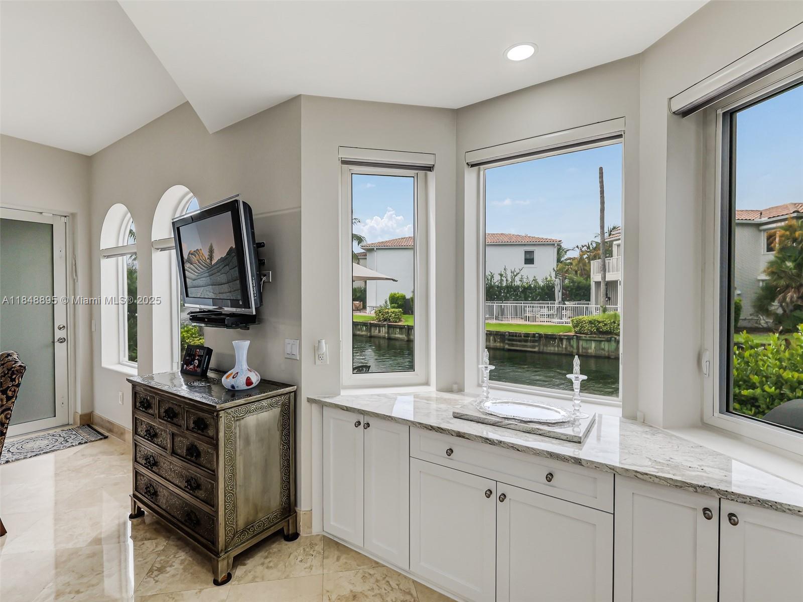 AVENTURA LAKES - PHASE II - Residential