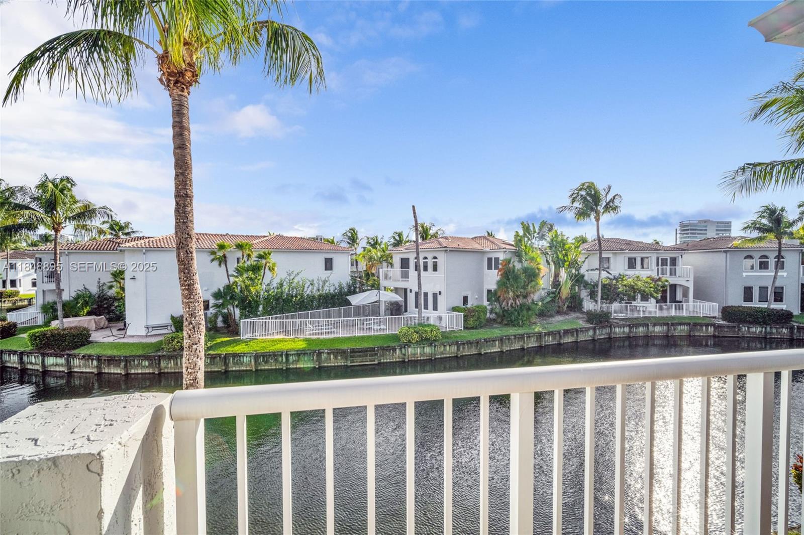 AVENTURA LAKES - PHASE II - Residential