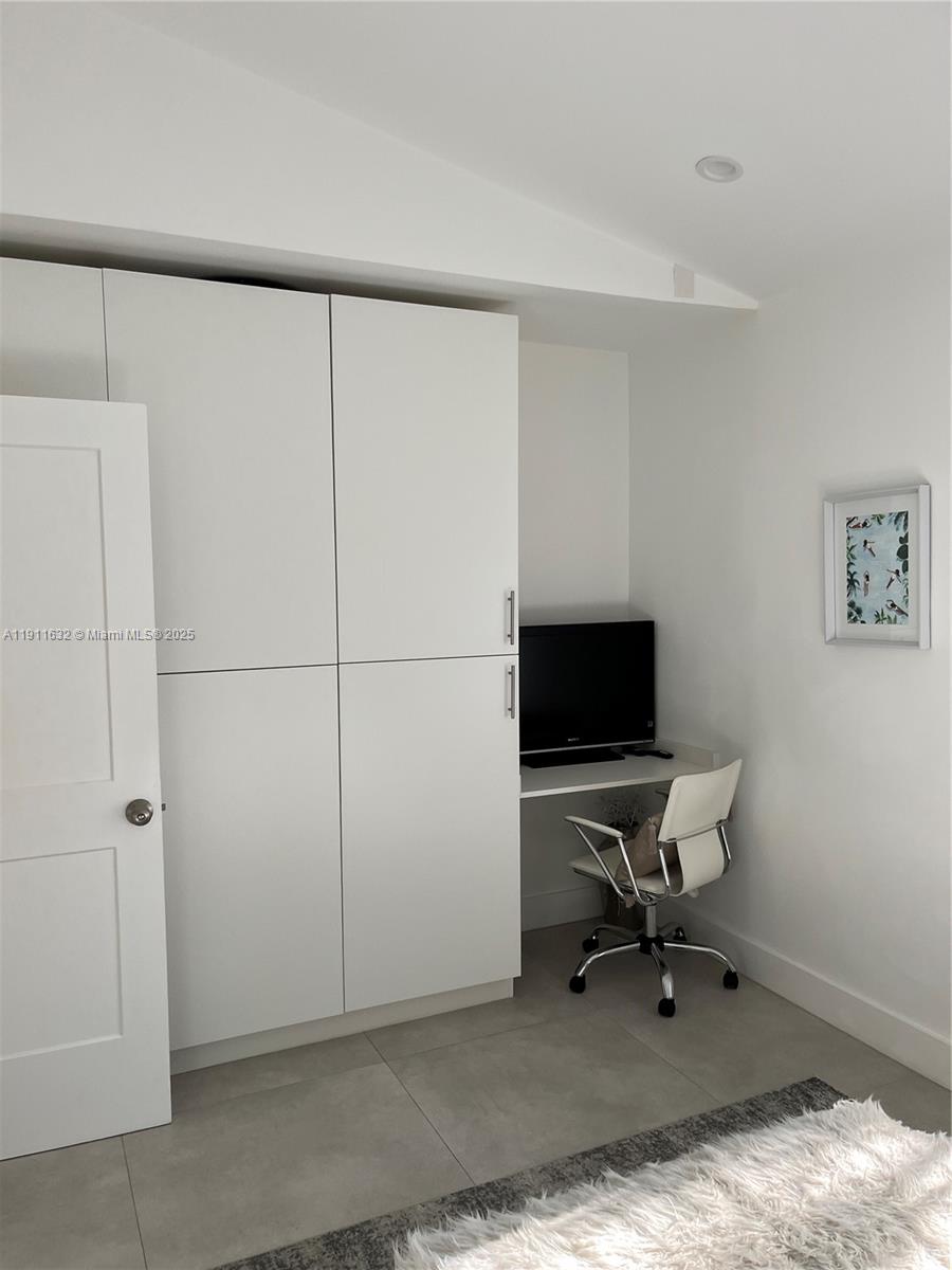 NEW UTOPIA - Residential