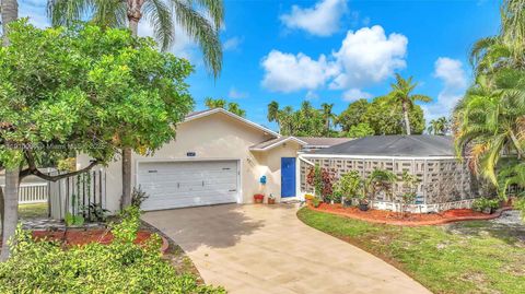 Photo of 2649 Scott St, Hollywood, FL 33020 (MLS # A11910034)