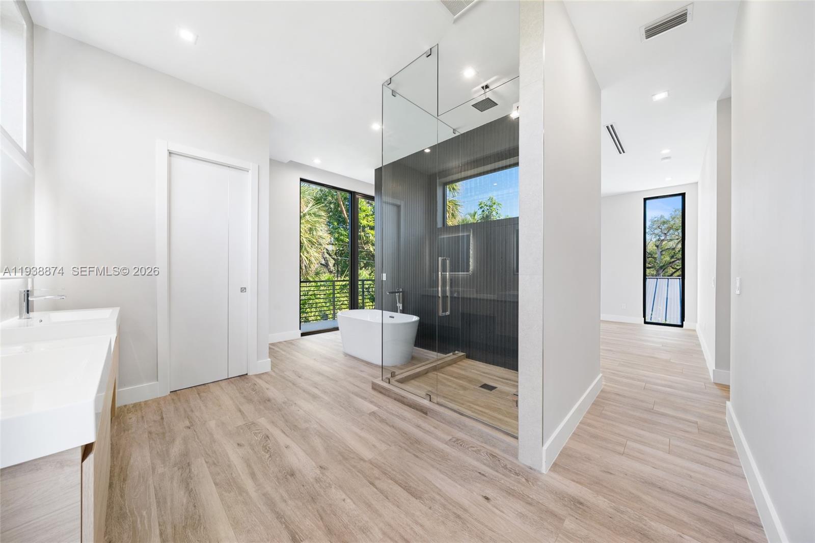 RIO VISTA C J HECTORS RES - Residential