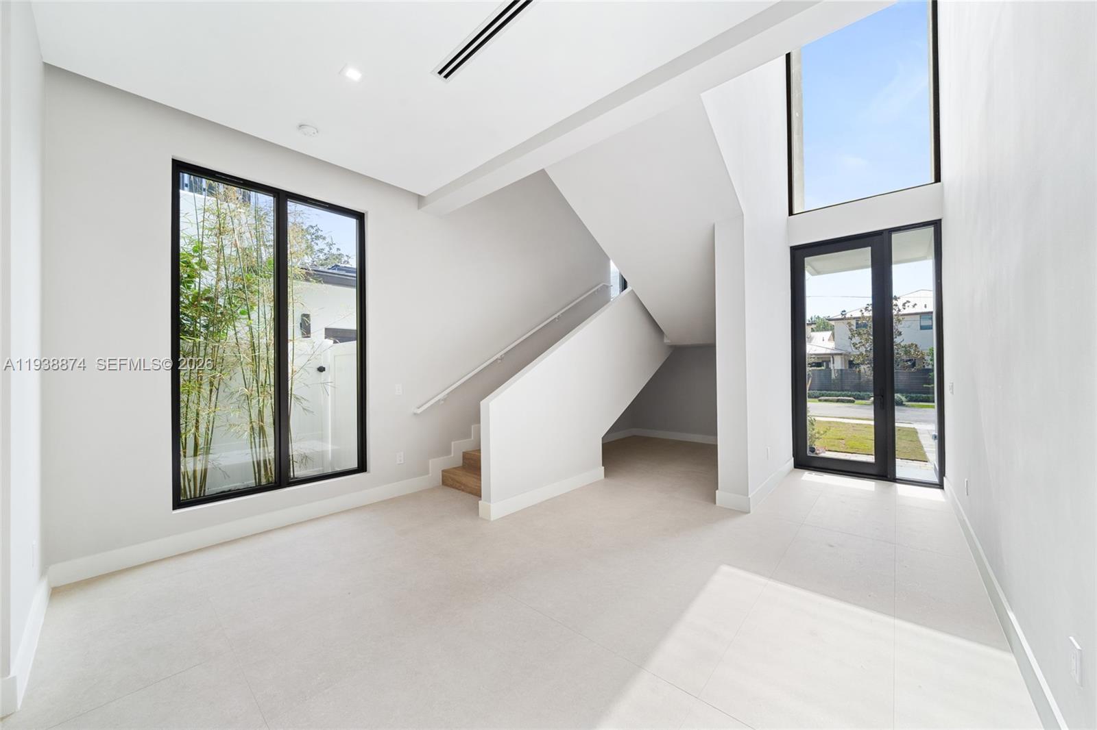 RIO VISTA C J HECTORS RES - Residential