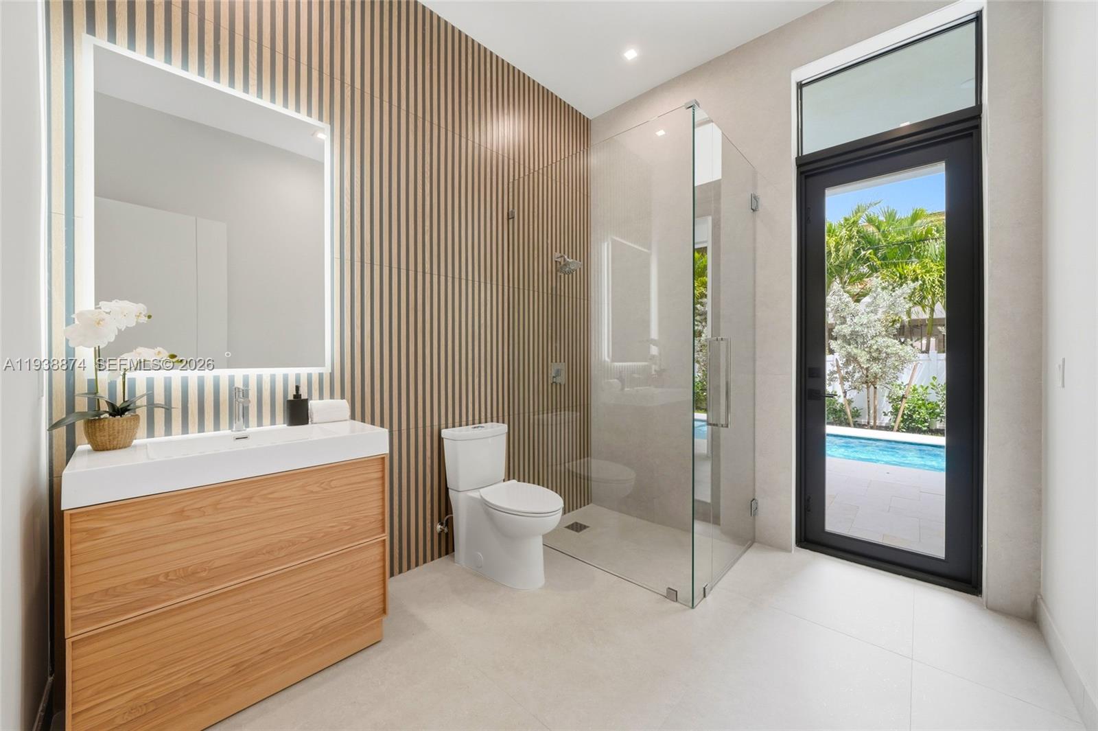 RIO VISTA C J HECTORS RES - Residential
