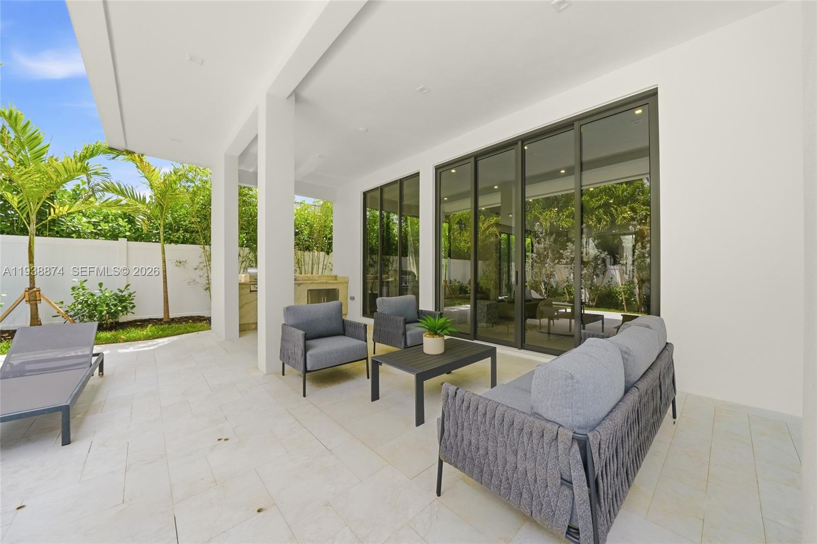 RIO VISTA C J HECTORS RES - Residential
