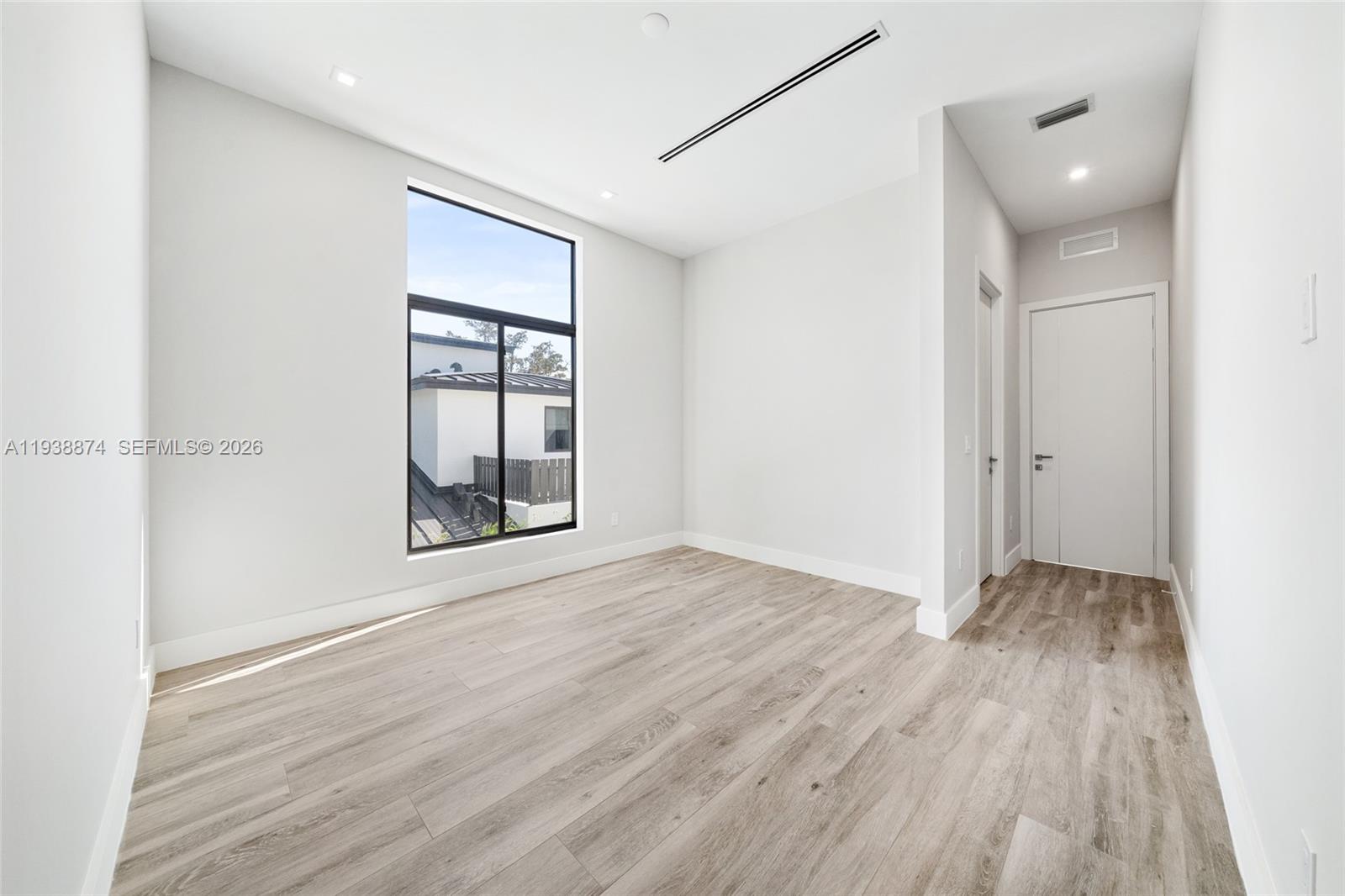 RIO VISTA C J HECTORS RES - Residential