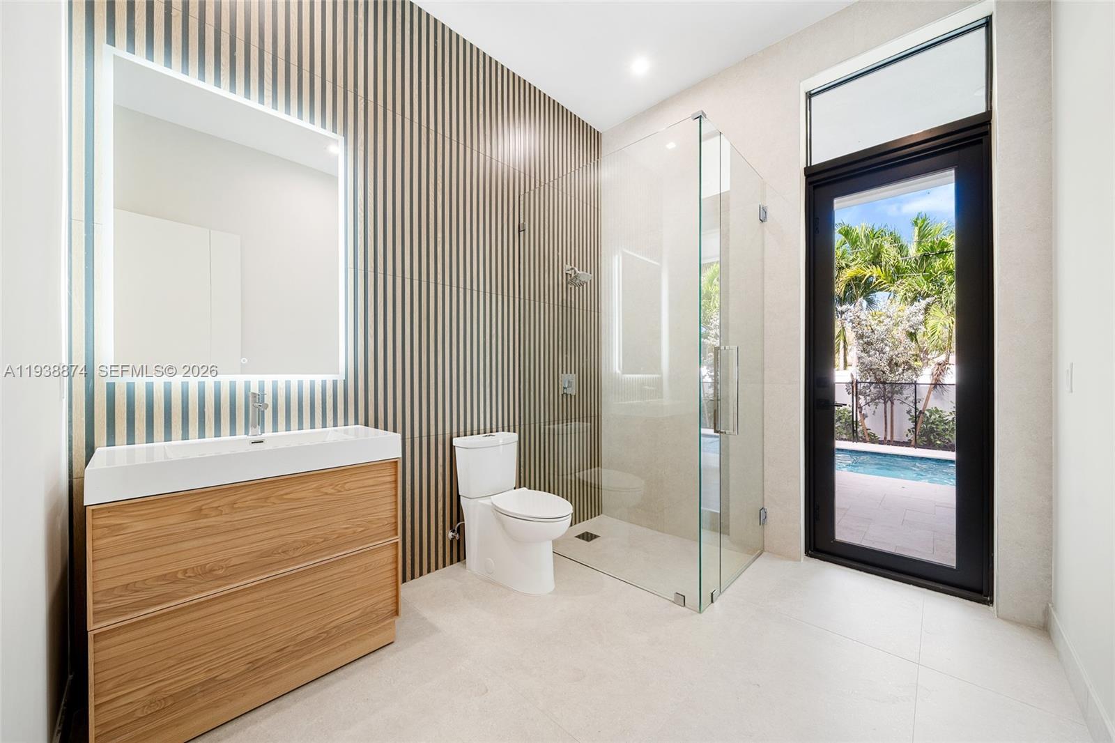 RIO VISTA C J HECTORS RES - Residential