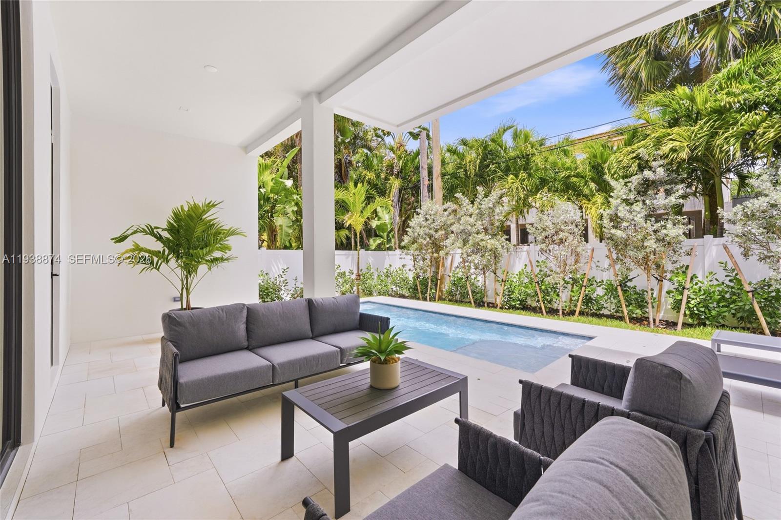 RIO VISTA C J HECTORS RES - Residential