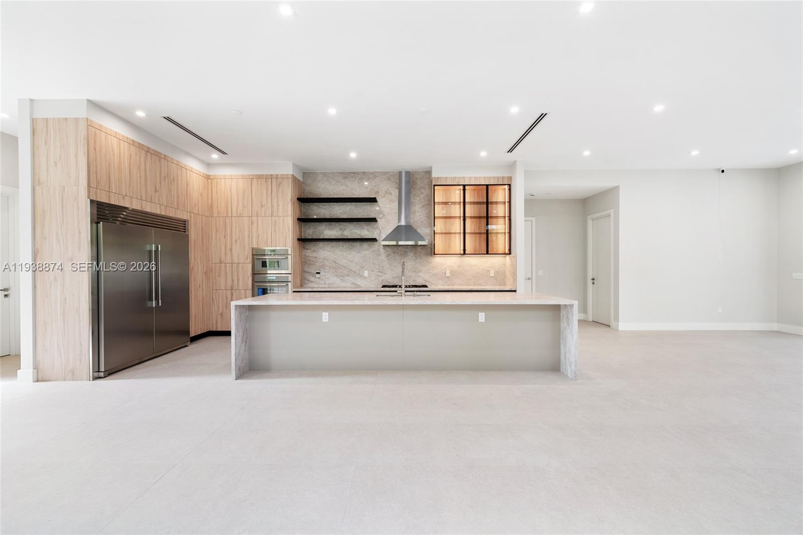 RIO VISTA C J HECTORS RES - Residential